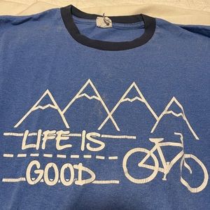 LIFE IS GOOD VINTAGE TSHIRT